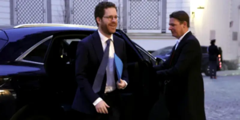 Fonction publique : l'emploi progresse malgré les discours sur le gel des embauches