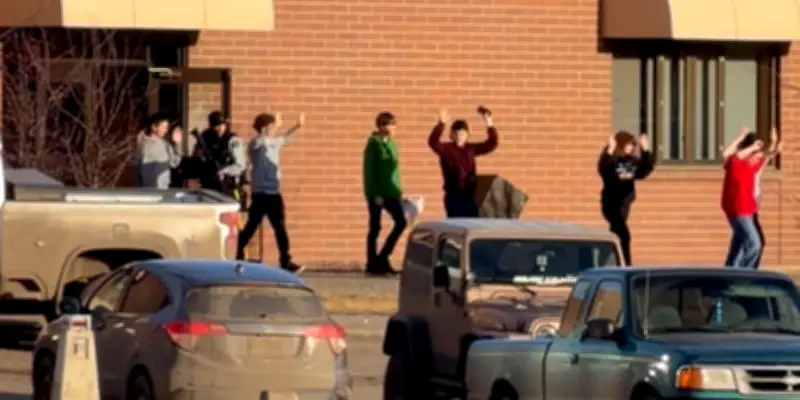 Fusillade au Canada : une femme transgenre suspectée, huit morts dans un collège-lycée