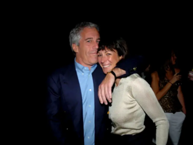 Ghislaine Maxwell joue son dernier joker : le silence contre une grâce présidentielle