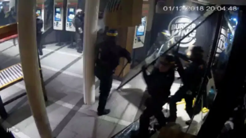 Gilets jaunes matraqués dans un Burger King : les policiers voulaient-ils en découdre ?