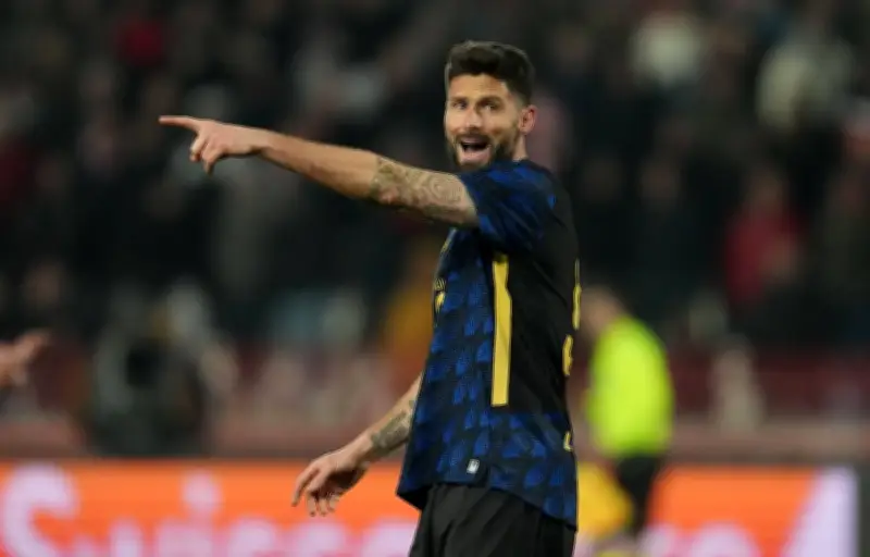 Giroud atteint 300 buts en club et bat un record en Ligue Europa
