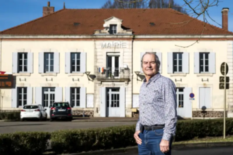 Gérard Moreau quitte la mairie de Sabres après 55 ans de service et 18 ans de mandat