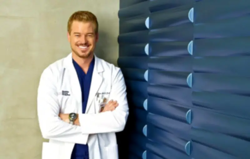 Grey's Anatomy rend un hommage émouvant à Eric Dane, l'acteur derrière le Dr Mark Sloan