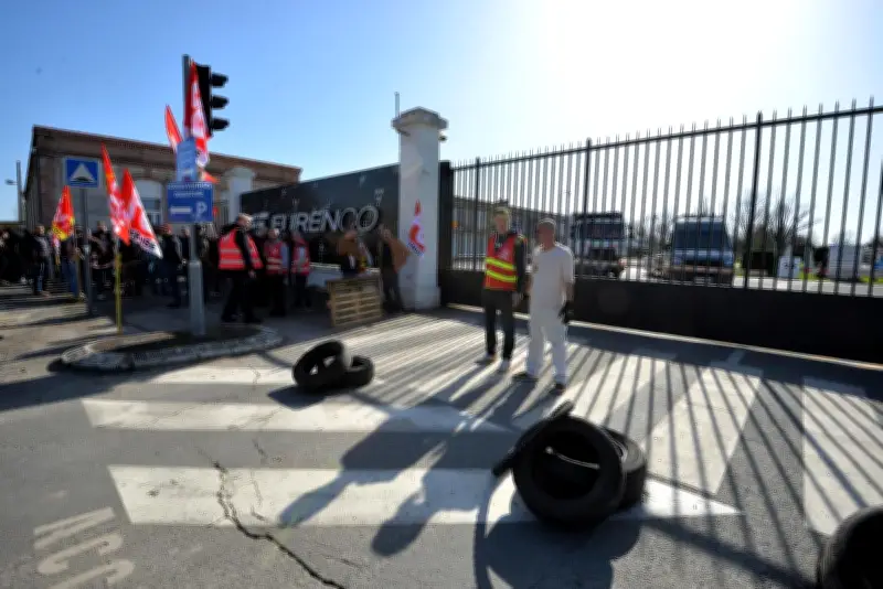 Grève chez Eurenco : la mobilisation se durcit malgré un recul du nombre de manifestants