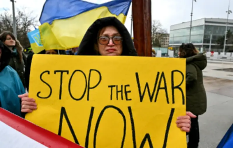 Guerre en Ukraine : Négociations à Genève, frappes russes et appel de Macron