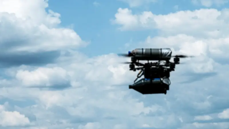 Guerre en Ukraine : un drone russe piloté par fibre optique atteint Kharkiv