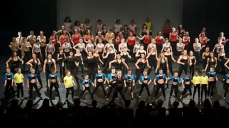 Gym’C Tonic organise un repas spectacle avec Hervé Acosta le 7 mars à Sérignan