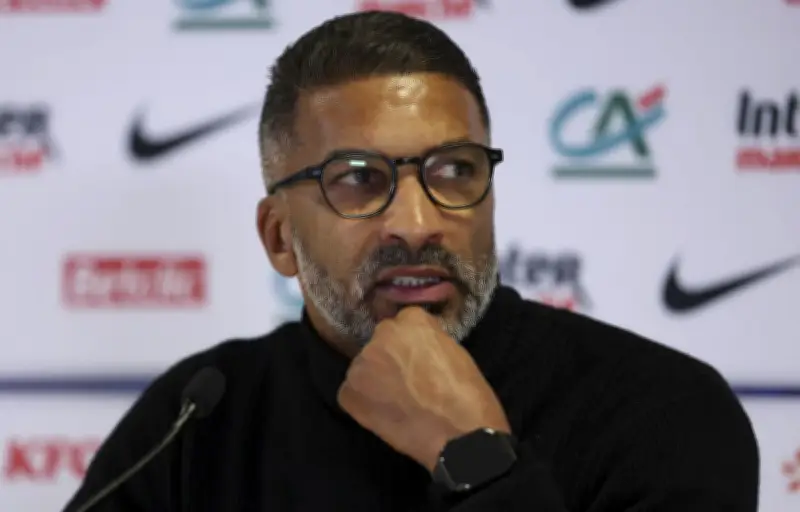 Habib Beye quitte le Stade Rennais après une saison difficile en Ligue 1