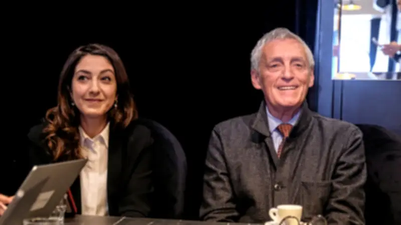 Hind Emad rejoint Philippe Saurel et critique la gestion de Delafosse à Montpellier