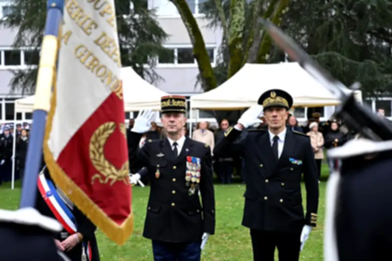 Hommage aux gendarmes à Mérignac : cérémonie traditionnelle et décorations pour actes de bravoure