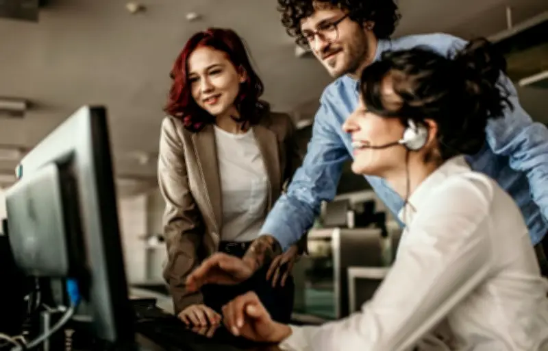 HubSpot CRM et ses alternatives : le guide complet pour une intégration facile