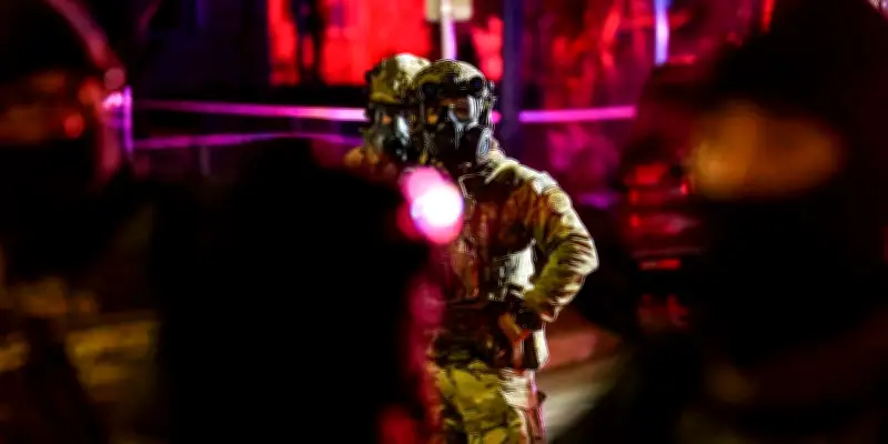 ICE suspend deux agents pour faux témoignages après une fusillade contre un migrant vénézuélien