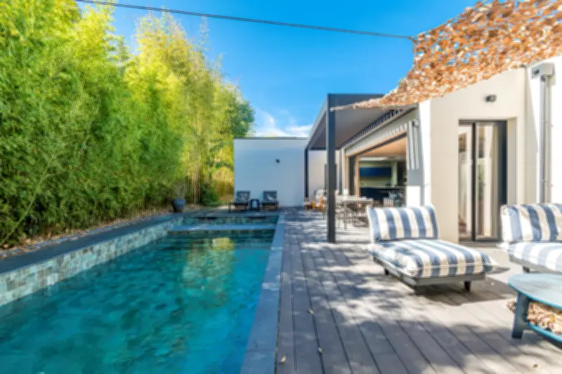 Immobilier 2025 : l'ancien redémarre, le neuf en panne, un équilibre fragile