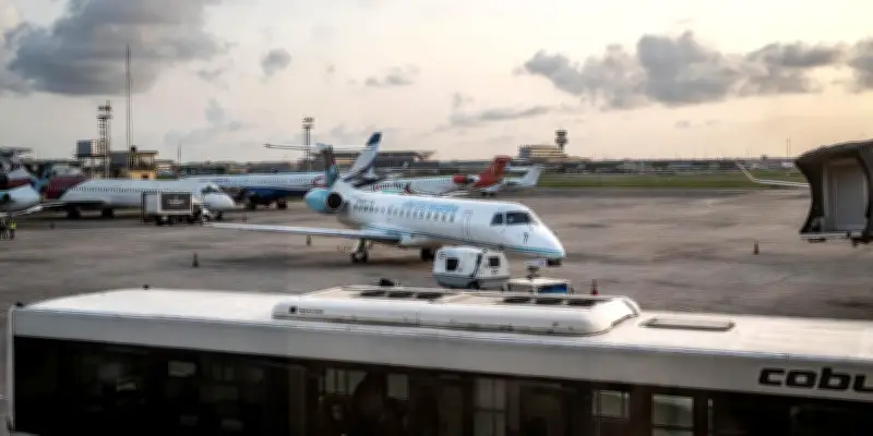 Incendie à l'aéroport de Lagos : six blessés et suspension des vols après un départ de feu
