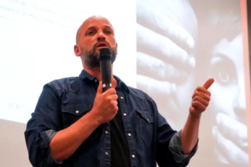 Inceste : le président de Mouv'Enfants témoigne après deux tentatives de suicide