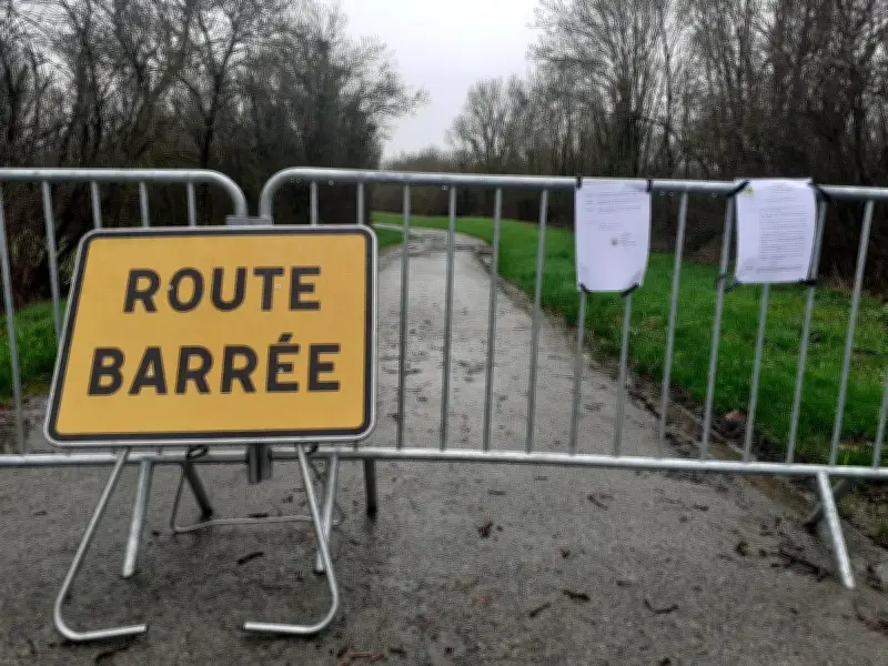 Inondations en Aunis Nord : routes coupées et vie quotidienne perturbée par les pluies