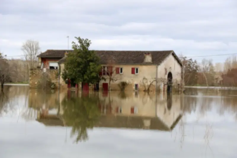 Inondations en Gironde : une décrue interminable malgré le début du retrait des eaux