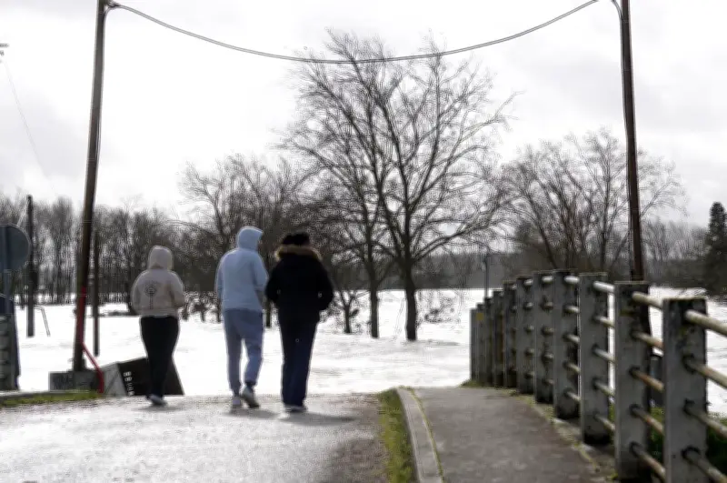 Inondations en Lot-et-Garonne : la décrue de la Garonne reste lente, des perturbations persistent