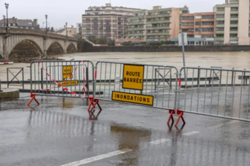 Inondations historiques dans le Sud-Ouest : Vigicrue alerte sur des crues record et une reprise à venir