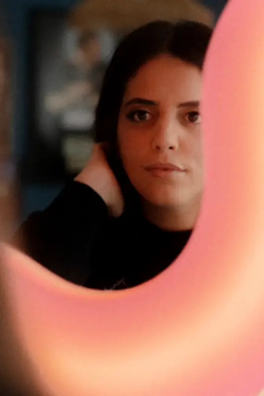 Inès Reg, la comique qui fait rire et réfléchir sur les inégalités