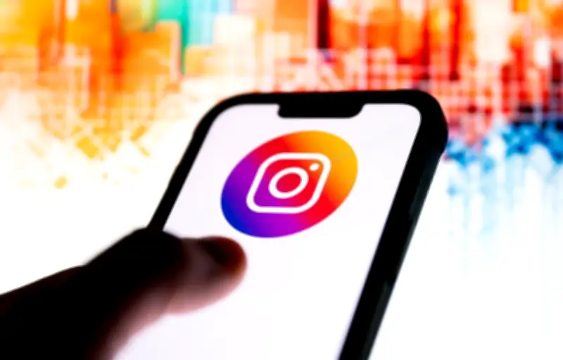 Instagram lance un système d'alerte pour les parents face aux recherches sensibles des adolescents