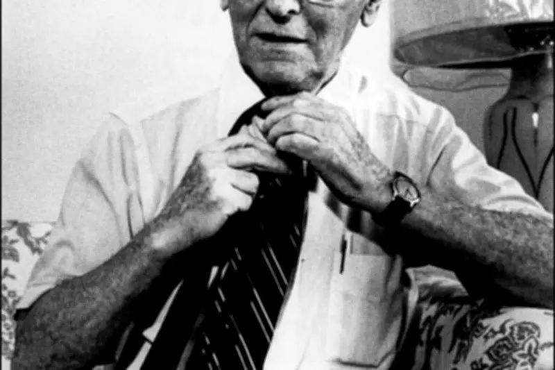 Isaac Bashevis Singer en 1981 : critiques acerbes contre Sartre et défense de la littérature narrative