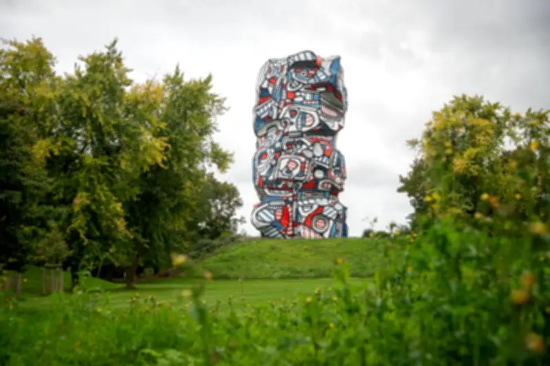 À Issy-les-Moulineaux, une exposition immersive dévoile l'univers de Jean Dubuffet