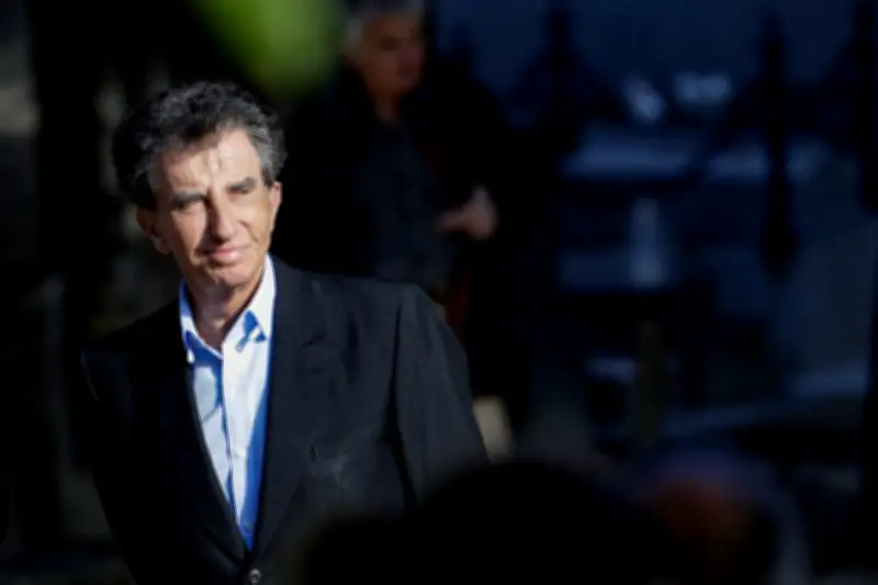 Jack Lang accusé de pingrerie : témoignages accablants sur ses habitudes financières