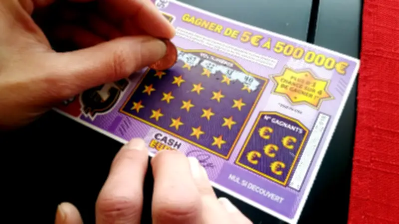 Jeux d'argent chez les ados : une hausse alarmante des pratiques de grattage