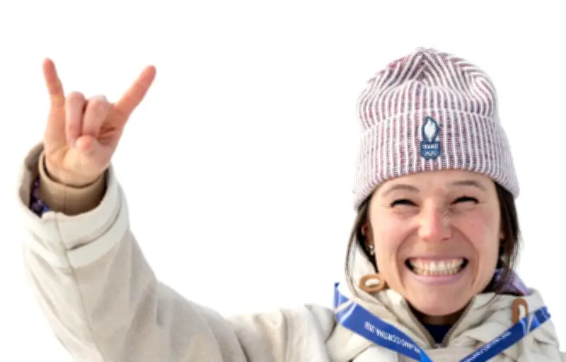 Jeux Olympiques 2026 : Romane Miradoli offre l'argent en super-G, la France débloque son compteur