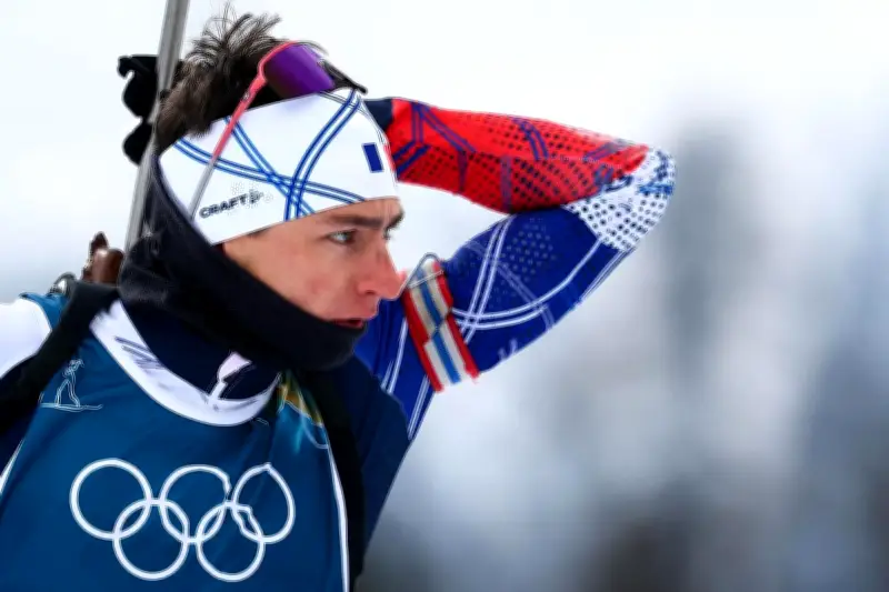 Jeux Olympiques : Éric Perrot décroche l'argent sur le 20 km individuel en biathlon