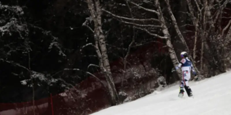 JO 2026 : Désillusion française en ski alpin, la Suisse triomphe au slalom masculin