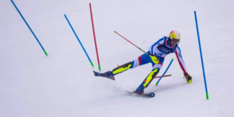 JO 2026 : La France vise l'or avec Noël en slalom, programme chargé ce lundi