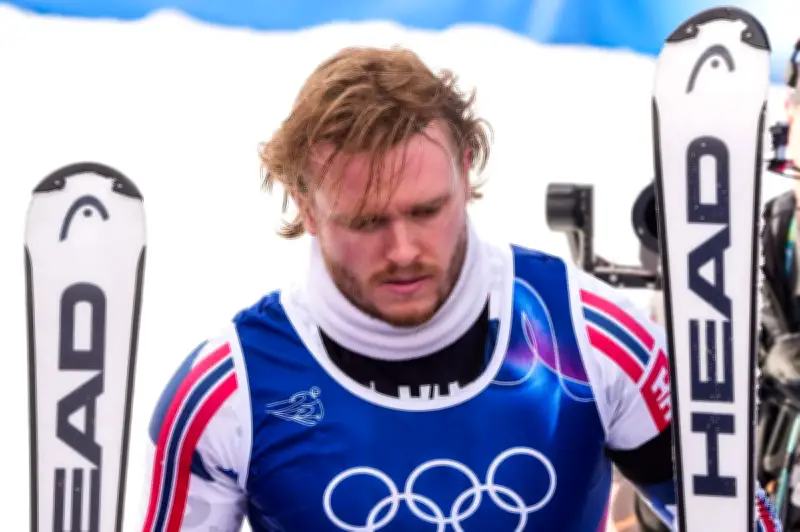 JO 2026 : Le rêve brisé d'Atle Lie McGrath en slalom, l'or pour le Suisse Meillard