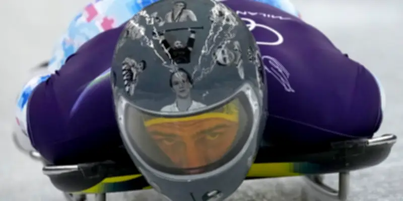 JO 2026 : le skeletoneur ukrainien disqualifié pour son casque hommage aux victimes de la guerre