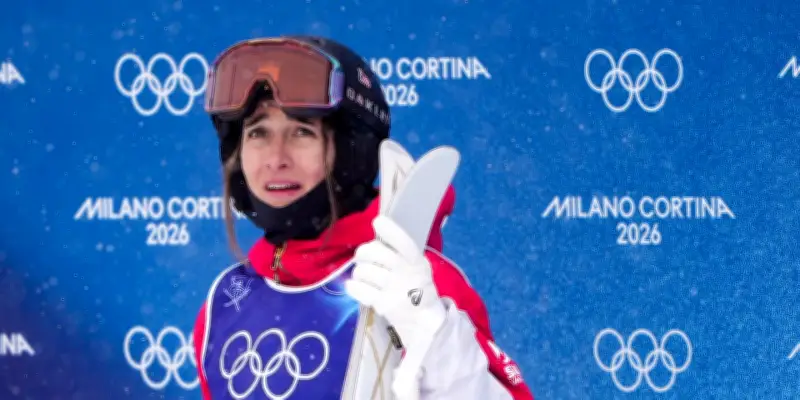 JO 2026 : Perrine Laffont échoue au pied du podium en bosses parallèles, le biathlon français brille