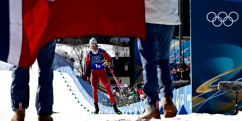 Johannes Klaebo, le roi du ski de fond, vise six médailles d'or aux JO de Milan-Cortina