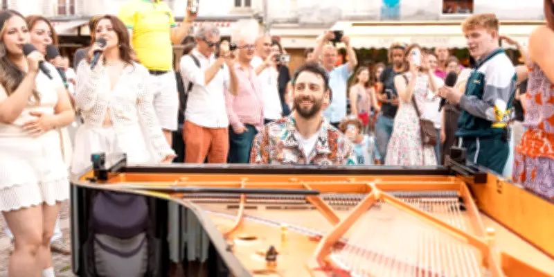 Julien Cohen, le pianiste qui démocratise la musique classique dans les rues de Paris