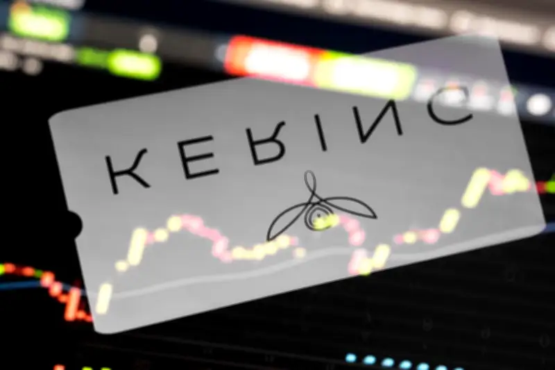 Kering subit une chute historique de ses bénéfices, plongeant de 93%