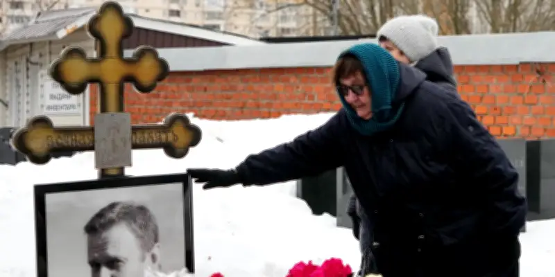 Kremlin rejette l'enquête européenne sur la mort de Navalny, deux ans après