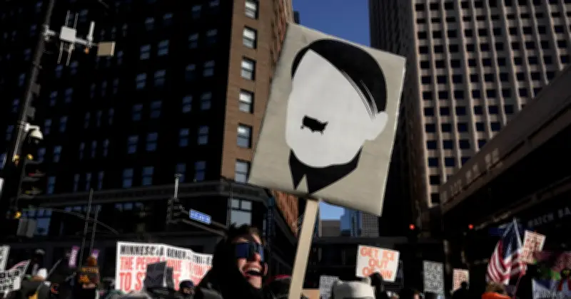 La banalisation du nazisme aux États-Unis : l'alerte d'un historien face à une normalisation dangereuse