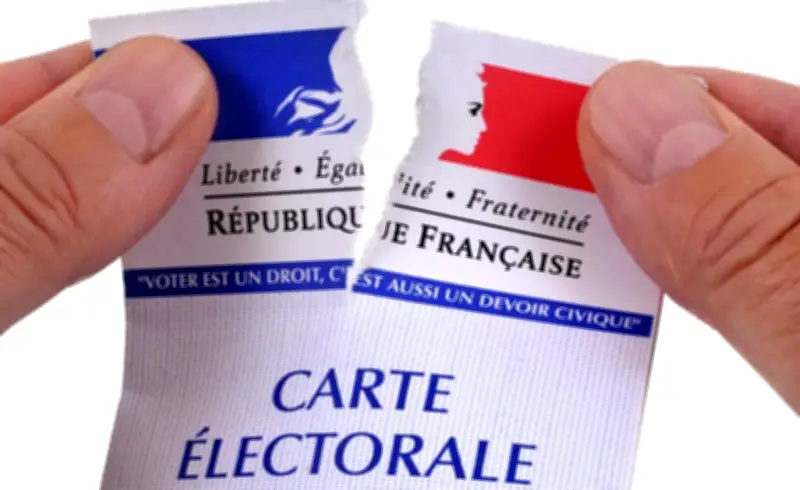 La défiance historique envers les partis politiques menace la démocratie française