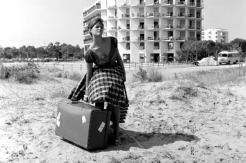 « La Fille à la valise » : l'été cruel de Claudia Cardinale, chef-d'œuvre de Zurlini