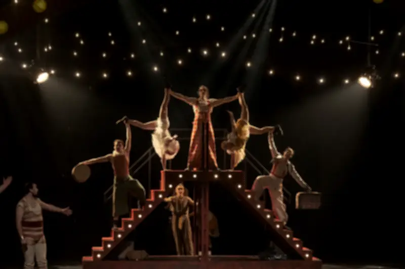 La francophonie québécoise, un îlot poétique et dynamique face au monde anglo-saxon