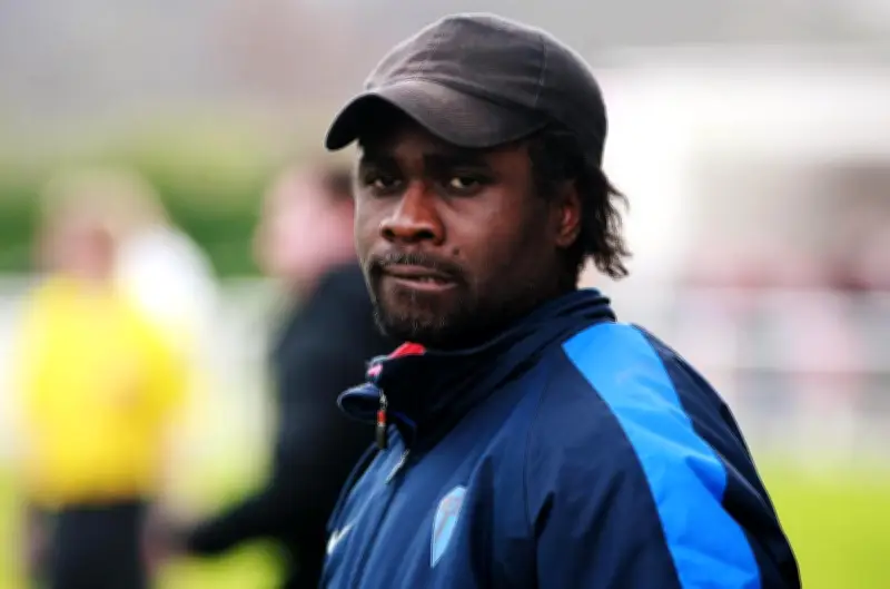 La Jeunesse Villenavaise en quête d'un nouvel entraîneur après le départ de Cyriaque Otta