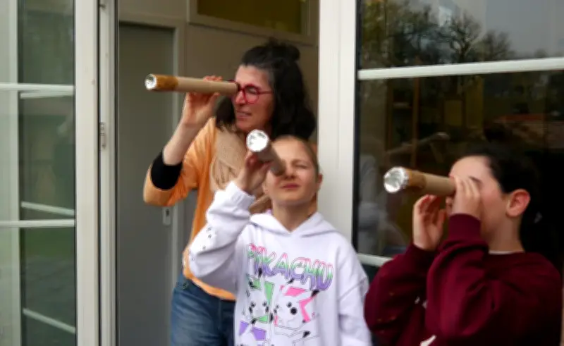 La médiathèque d'Onesse-Laharie révèle les secrets de la photographie avec une camera obscura