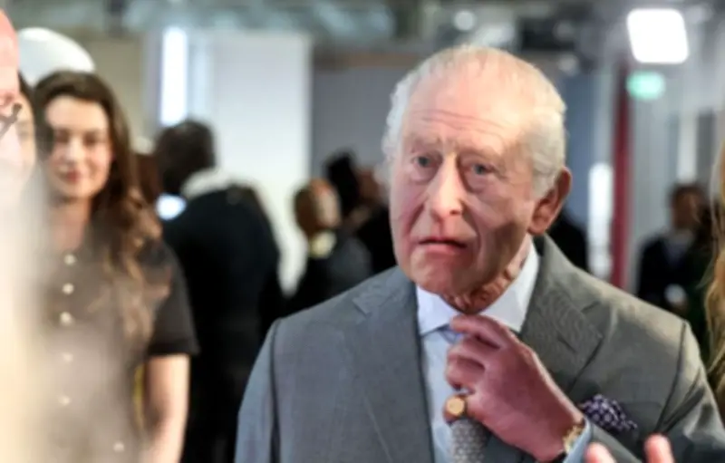 La monarchie britannique en crise : Charles III face à une accumulation d'épreuves historiques