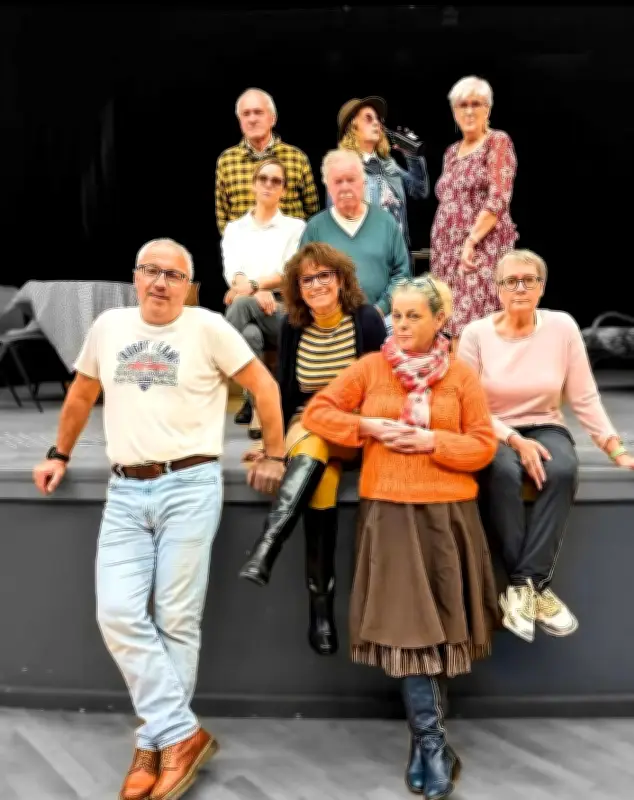 La troupe La Récréation joue "À la bière fraîche !" à Mensignac