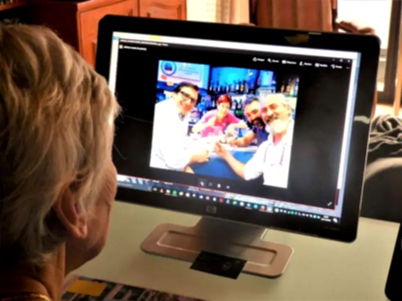 Laglorieuse lance un atelier numérique pour initier les habitants à l'informatique