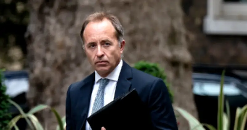 L'ambassadeur britannique à Paris alerte sur la menace russe et l'engagement européen en Ukraine